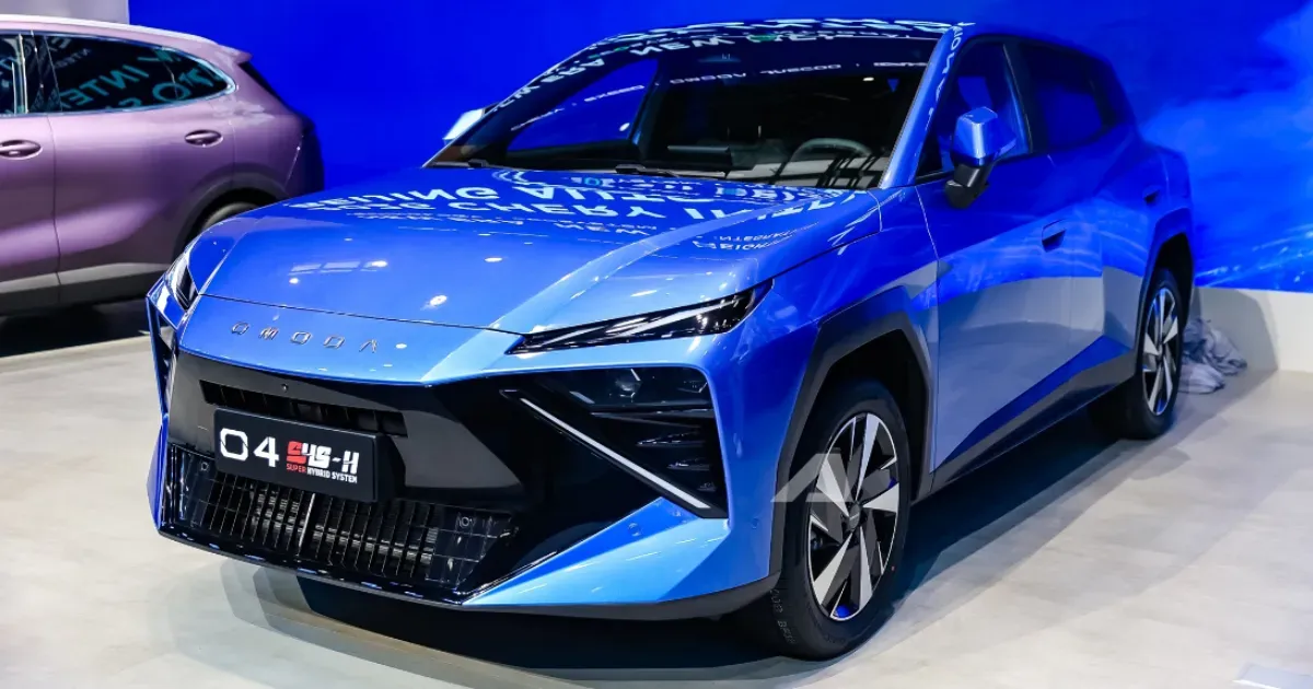 Gemparkan Pasar Otomotif, OMODA O4 Siap Jadi Crossover EV 400 Jutaan Berteknologi AI!