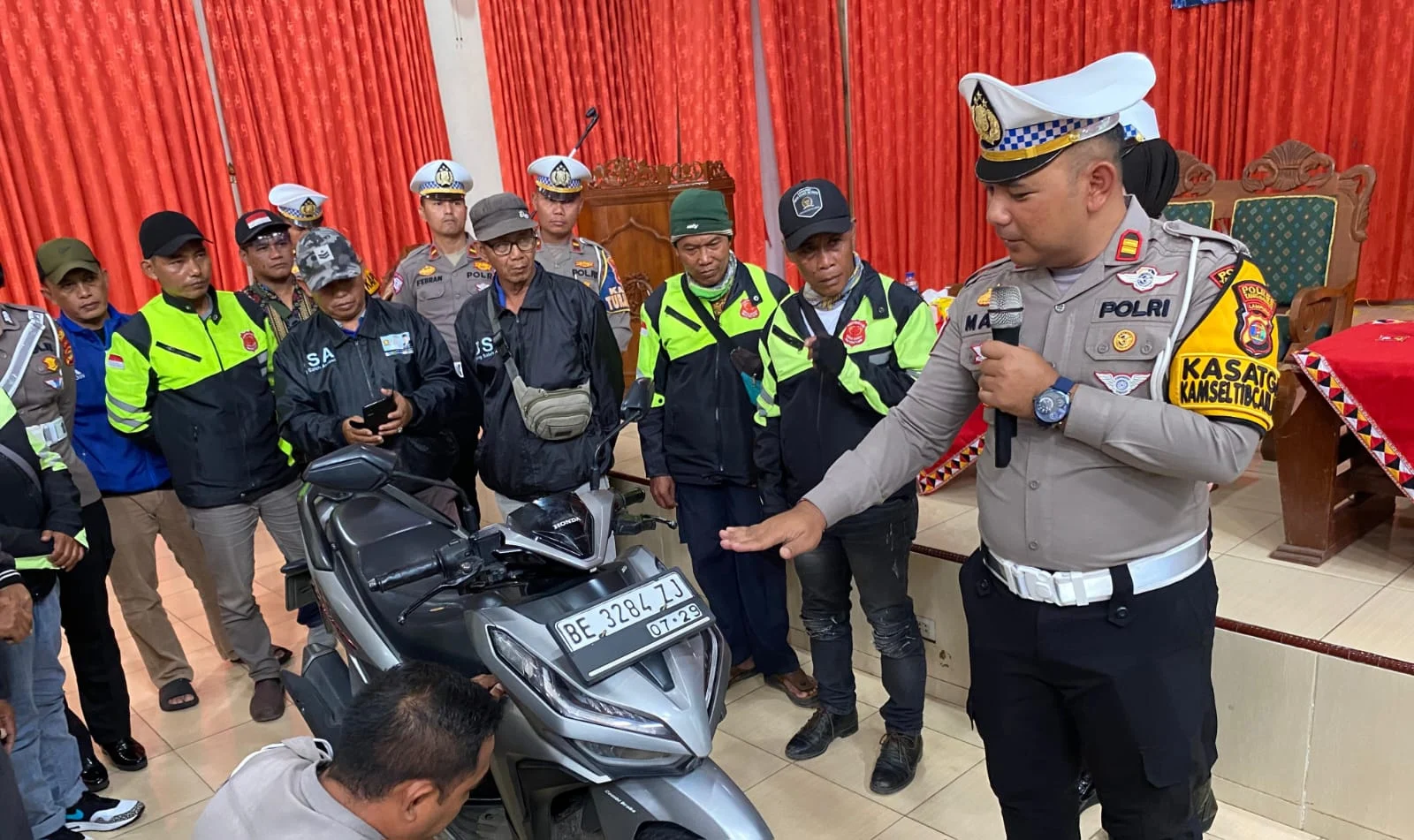 Bikin Kaget! 10 Ribu Pengemudi Ojol Ikut Pelatihan Safety Driving Korlantas Polri, Ini Alasannya!
