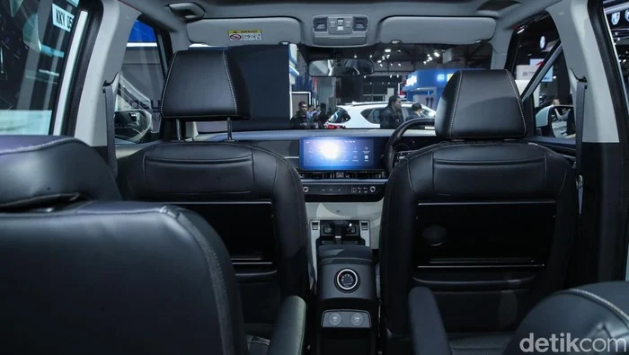 Teruji Jakarta-Bandung Sehari Penuh: Ini Jawabannya Mengapa The All-New Carens Begitu Nyaman di Kabin dan Santai di Jalan!